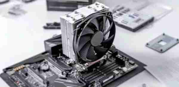 CPU散热器选“风冷”？还是“水冷”？实测优缺点，你会选择谁？
