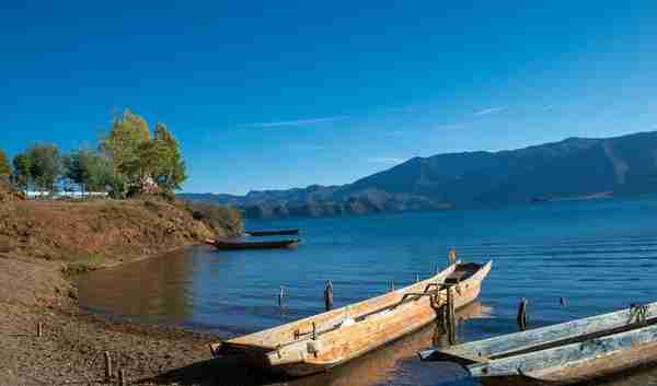 一路向南 第二天 西昌至泸沽湖 公母山的神秘泸沽湖的宁静