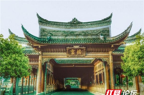 林维平丨秘境寻踪：细数凤凰古城十二桥