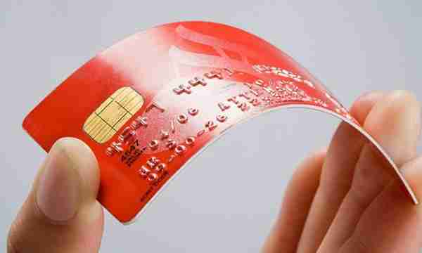 如何选择一张适合自己的信用卡，走好信用卡第一步呢？