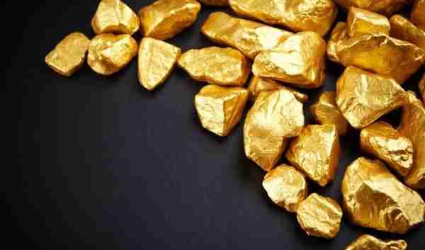 黄金也被收割，已经跌到1637美元，中国大妈们是时候抄底了吗？