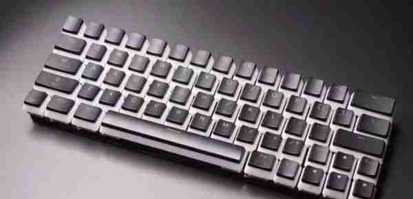 国外厂商推新键盘：每分钟250个英文单词输入